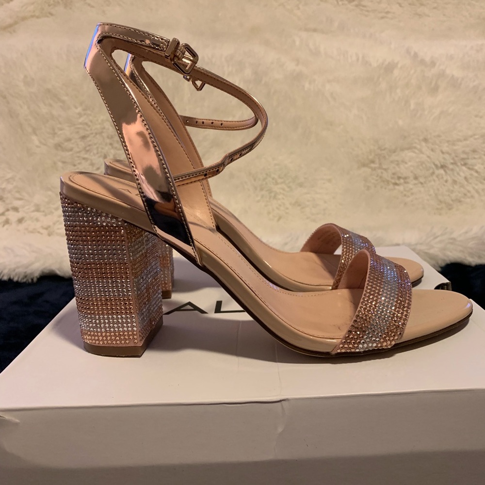 Aldo Carerith sandals-size 8.5
